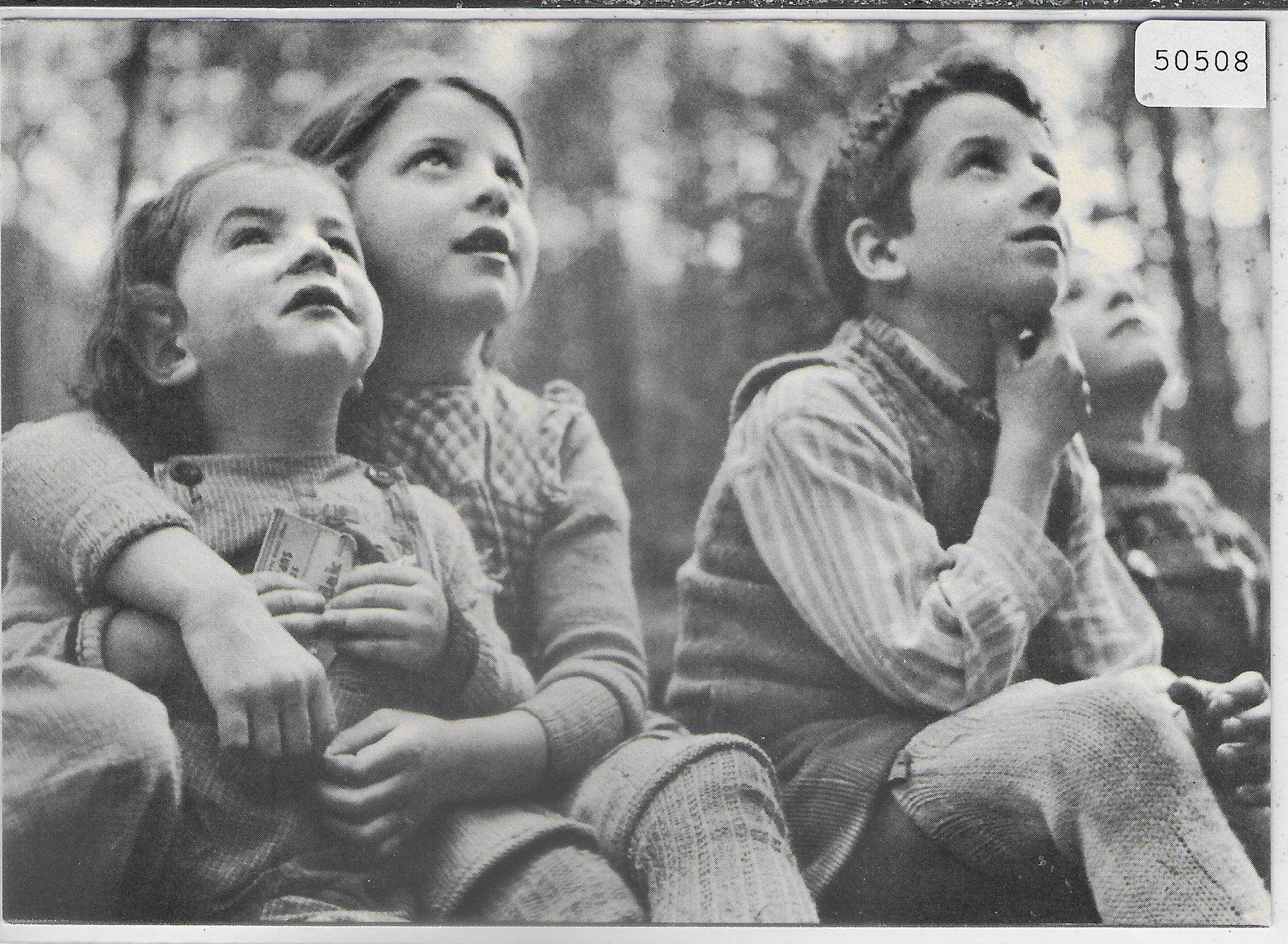 Cartoline postali: Kinderbild - Photo: W. Studer Bern – Usato da Ettingen venduto da Kartenplanet
