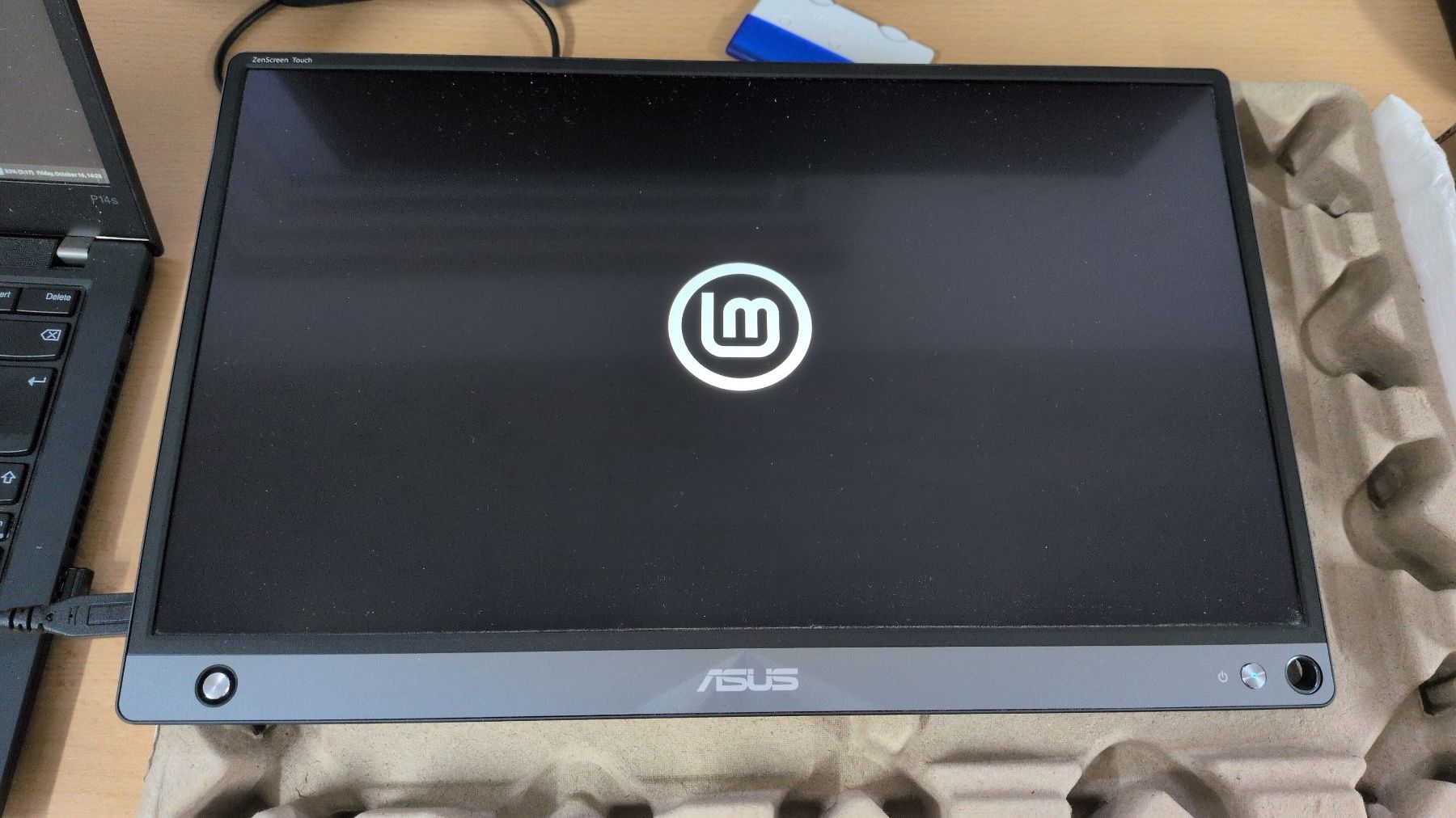 Asus Monitore: ASUS ZenScreen Touch MB16AMT – Gebraucht aus Schachen LU von Hampfiplier 8