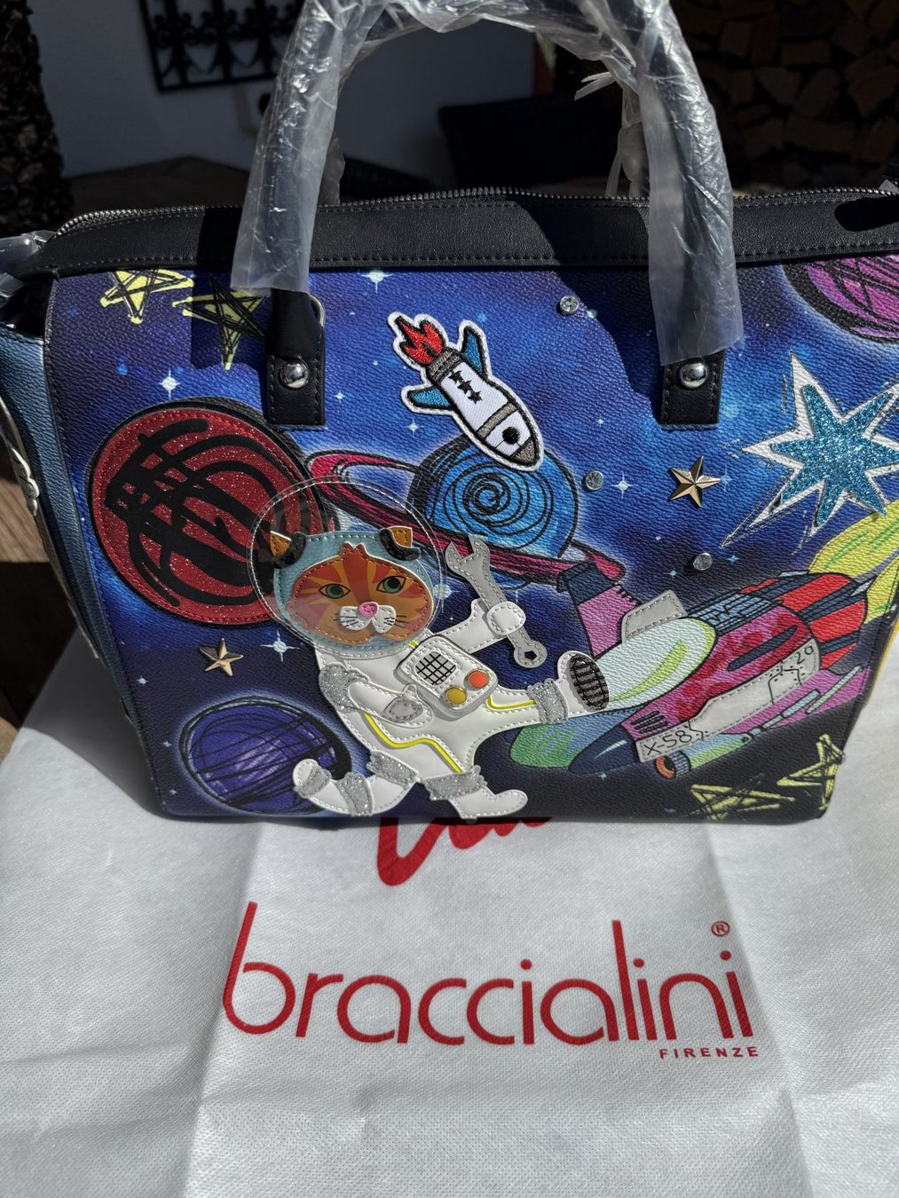 Braccialini Taschen für Damen: Braccialini Handtasche "Space Cat" -  Neu mit Etikett! – Neu und originalverpackt aus Bergdietikon von timedancer 1