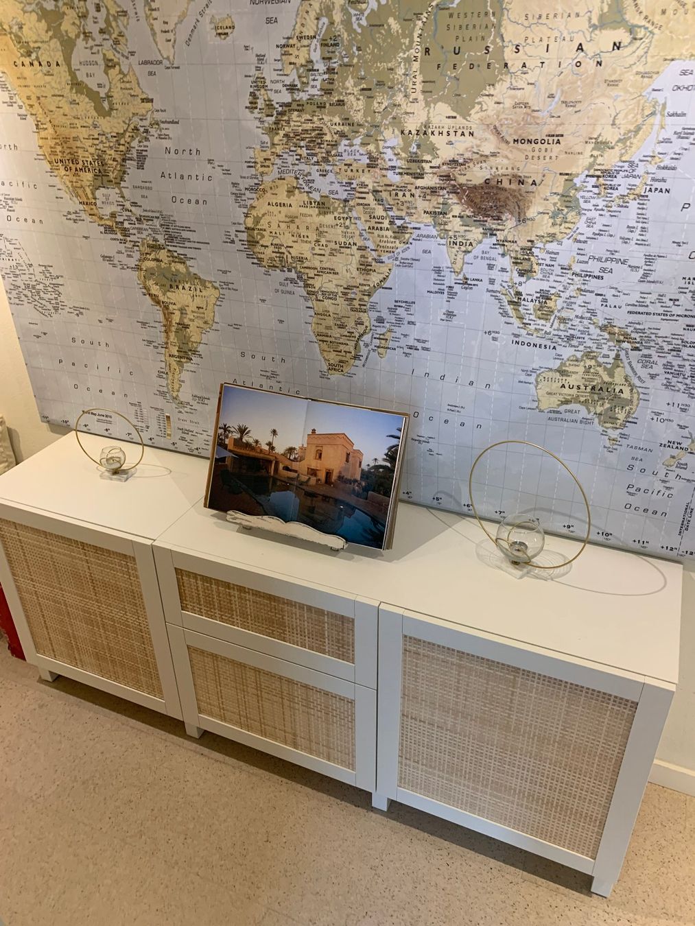 Ikea Cassettiere: Besta Kommode Sideboard Aufbewahrungsmöbel – Nuovo (secondo la descrizione) da Zürich venduto da Mobach 2