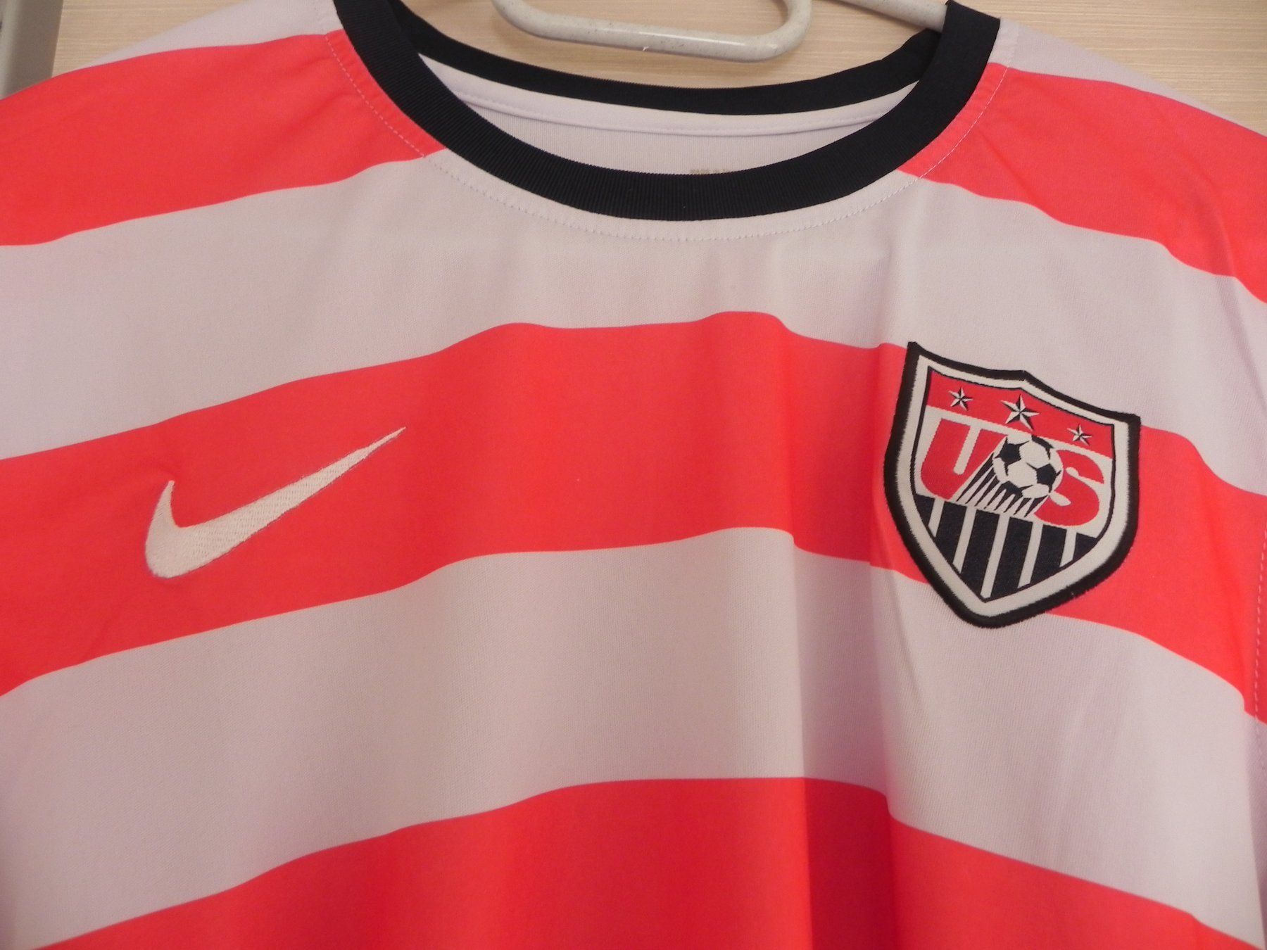 Nike Canottiere & Pantaloni: Nike Heim Trikot USA 2012 Grösse S – Usato da Biel/Bienne venduto da Gogolozi 1
