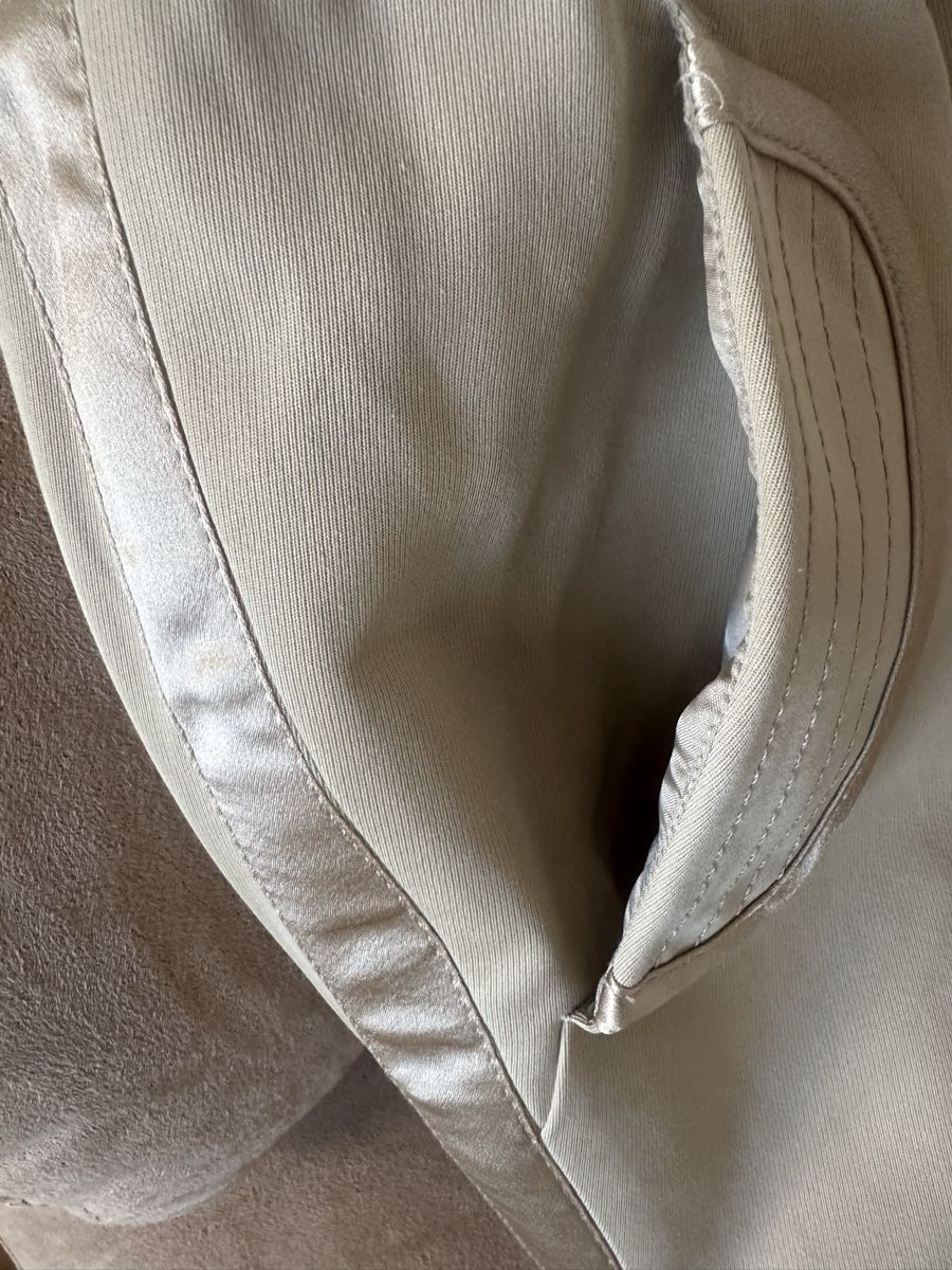 Pantaloni: LA PERLA Pantaloni – Nuovo (secondo la descrizione) da Cureglia venduto da myr_9v25 8