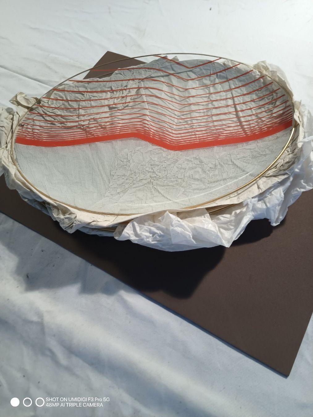 Teller: Servierteller Glas rot-weiss gemustert, mit Goldrand,  – Neu (gemäss Beschreibung) aus Aarwangen von to-hirschi 5