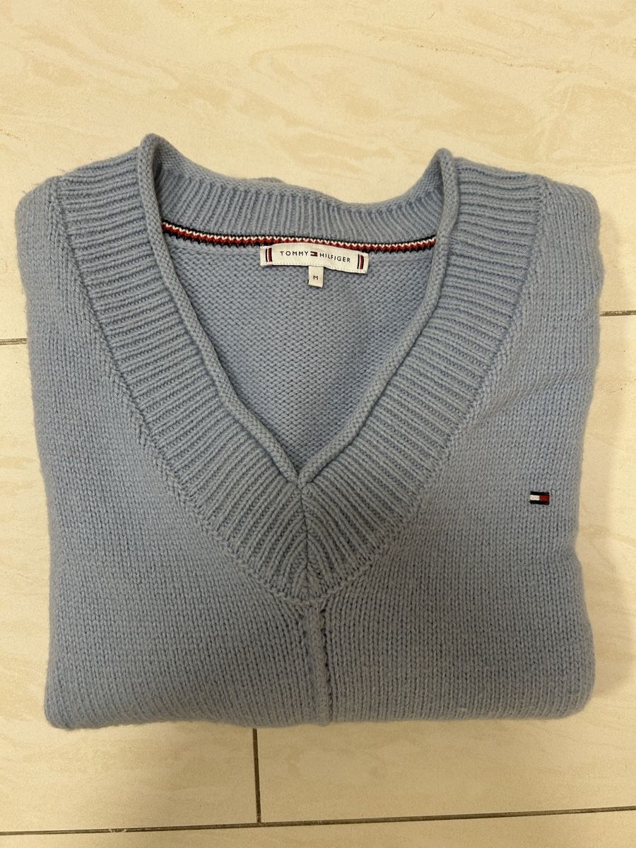 Maglioni & Felpe: Tommy Hilfiger Pullover Hellblau – Usato da Zürich venduto da sop_82jx