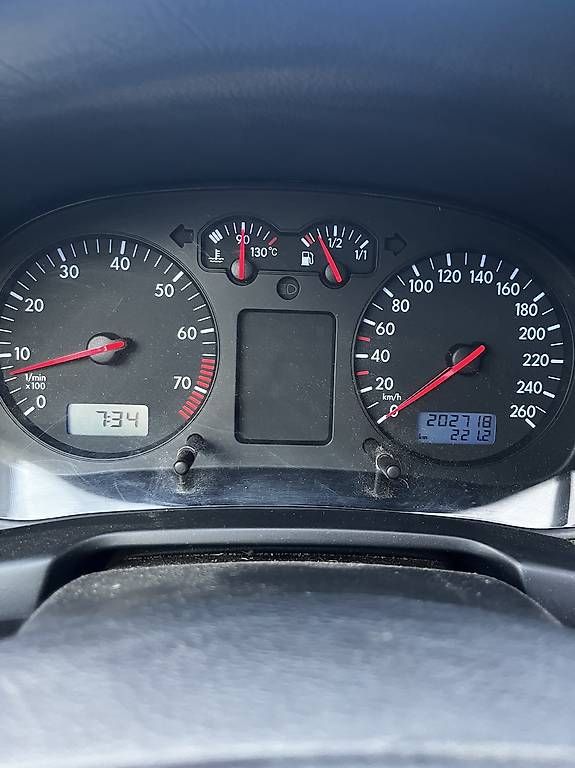 VW Autos: VW Golf – D'occasion à oberschrot par naendu96 3