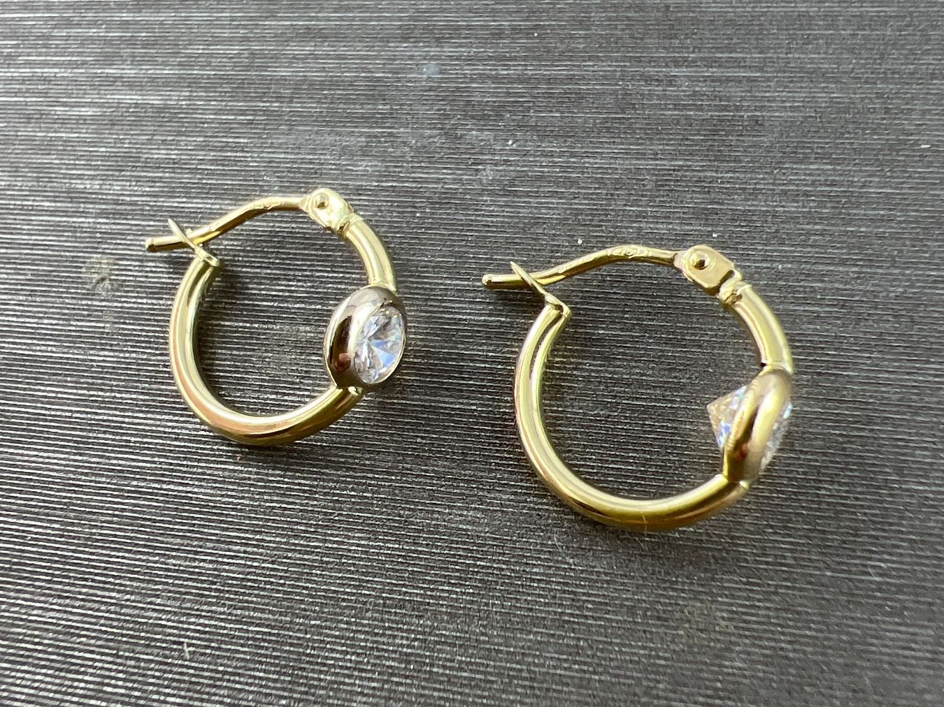 Ohrringe & -stecker: Creolen 585 Gold – Gebraucht aus Niederuzwil von leo_8857 2