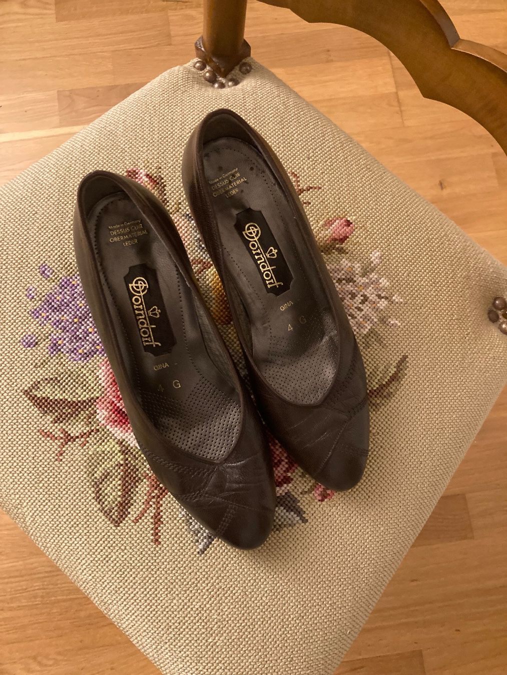 Scarpe da donna: Vintage adorable Décolettè, 36 – Usato da Luzern venduto da AM2nd 4