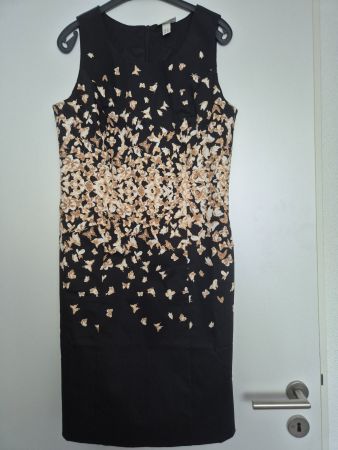 Kleid schwarz mit Schmetterlingsmuster Grösse 42 neu