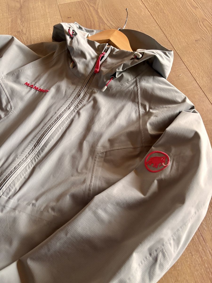 Mammut Giacche: Regenjacke grau Mammut Gr. S – Usato da Heitenried venduto da sab_d8tp 2