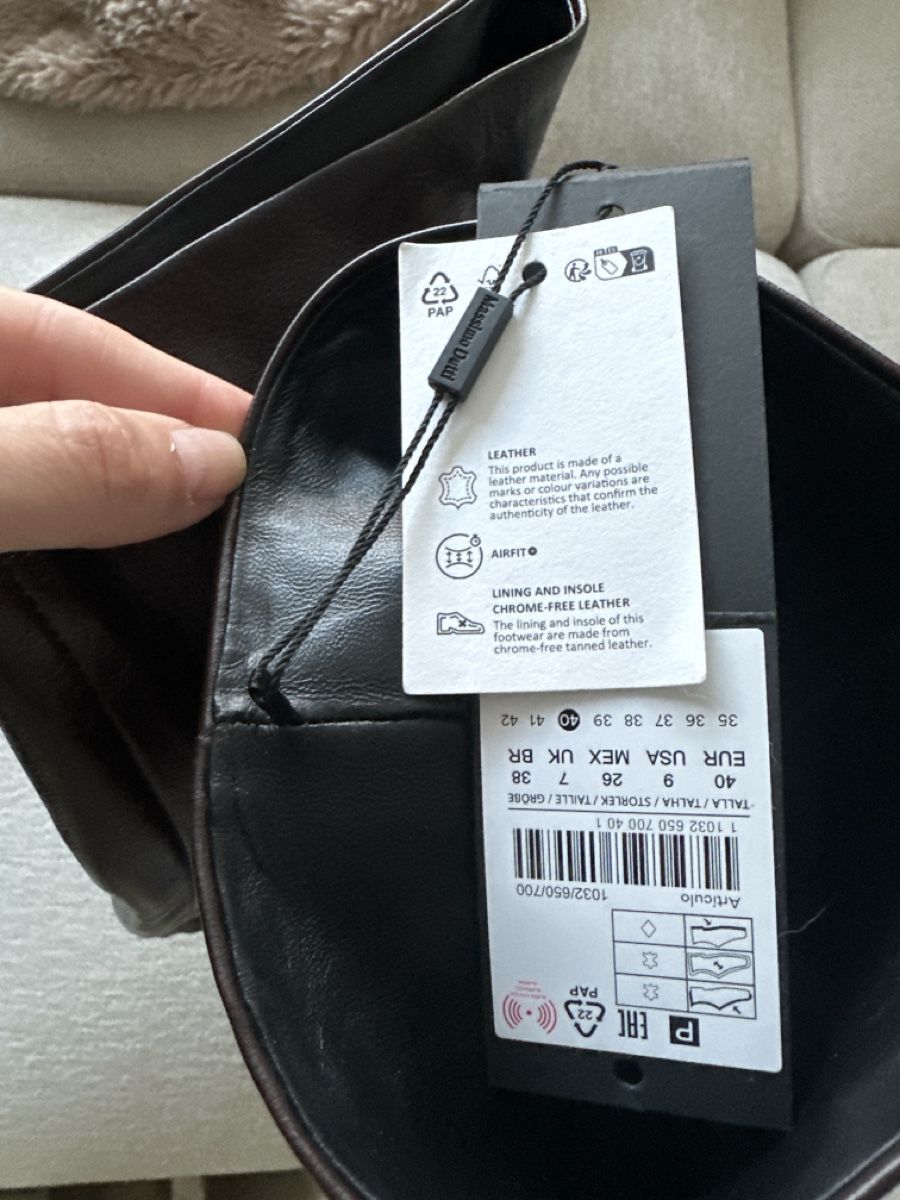 Massimo Dutti Scarpe da donna: Leather boots 40 sizes  – Nuovo e nell'imballaggio originale da Adliswil venduto da Maro_7 5