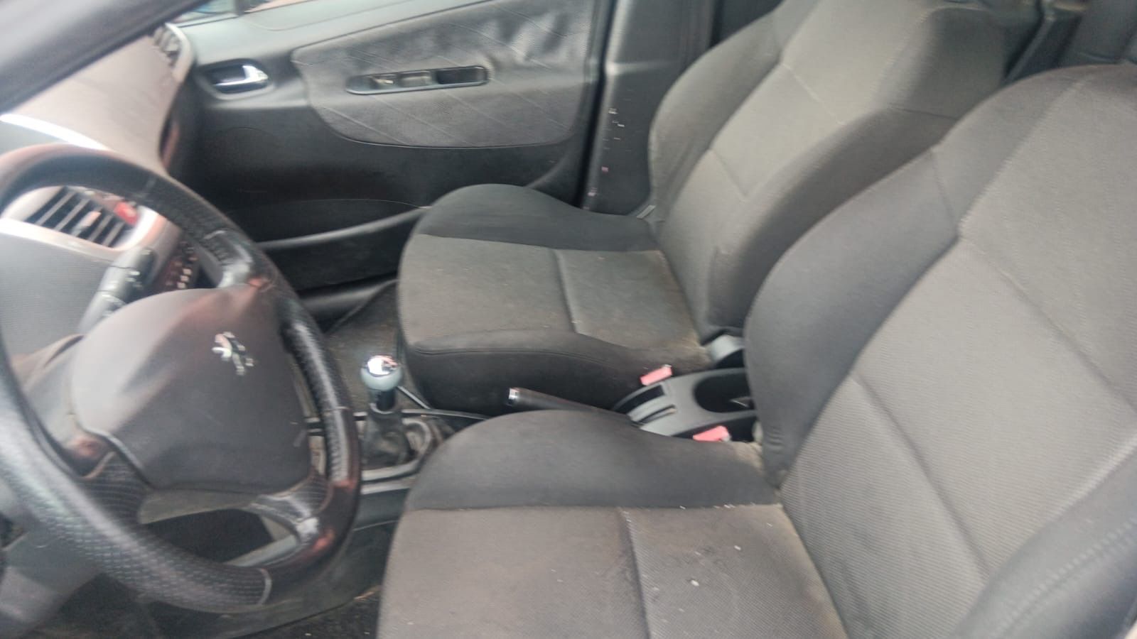 Peugeot Automobili: Peugeot 207 1.6i – Usato da Rebstein venduto da TonyRasta-Autohandel 4