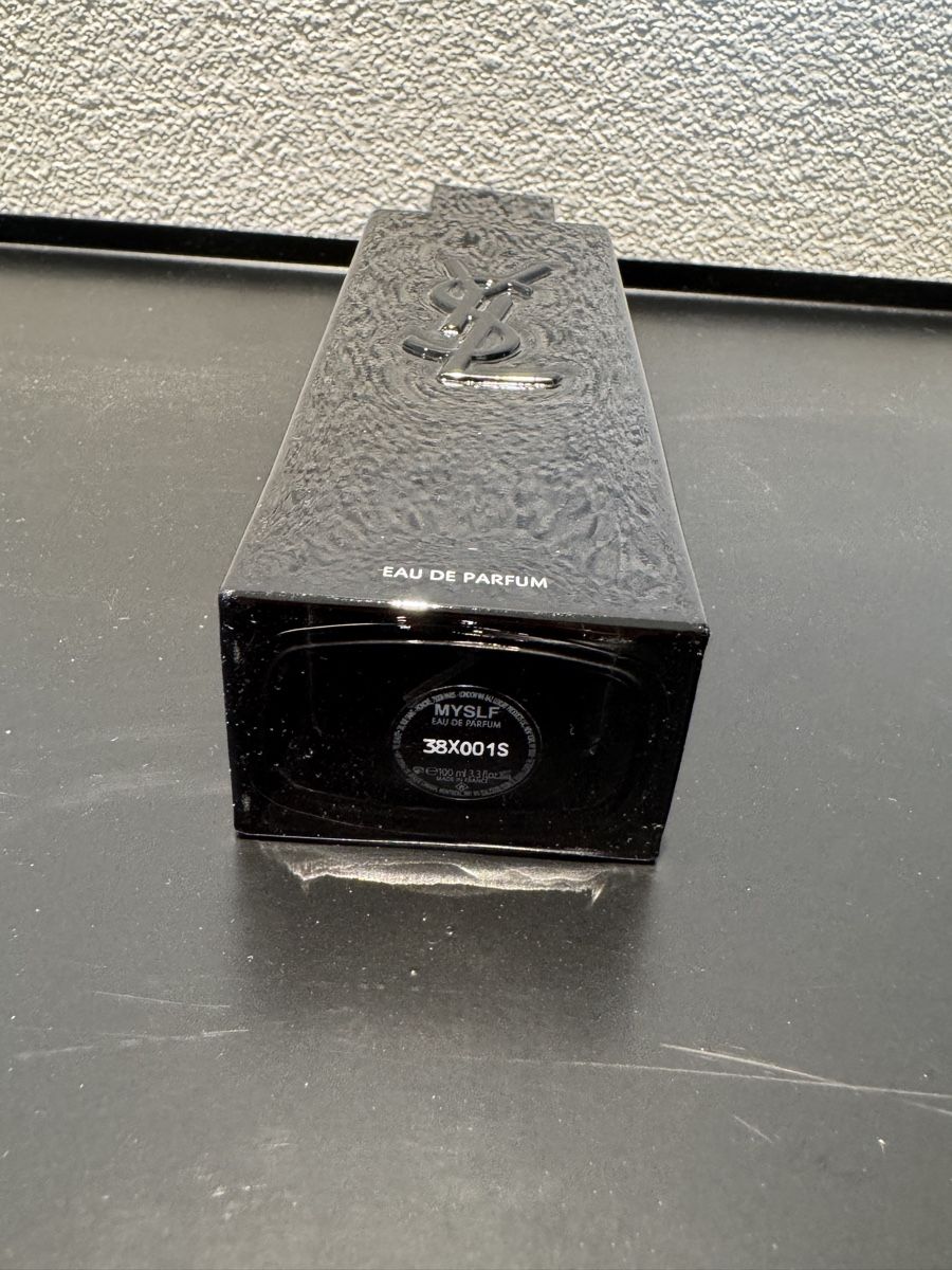 Saint Laurent Profumi & Eau de Toilette: 100 ml Yves Saint Laurent MYSLF Eau de Parfum – Nuovo (secondo la descrizione) da St. Gallen venduto da Jael0123 1