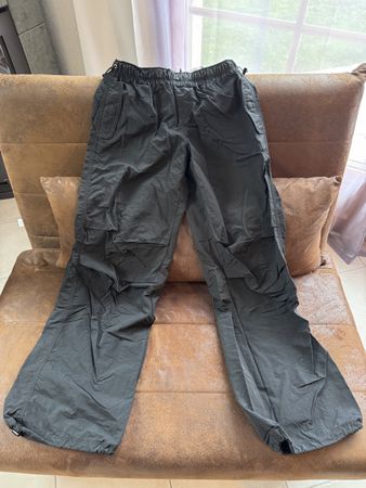 Pantalon Parachute Bershka XS Noir