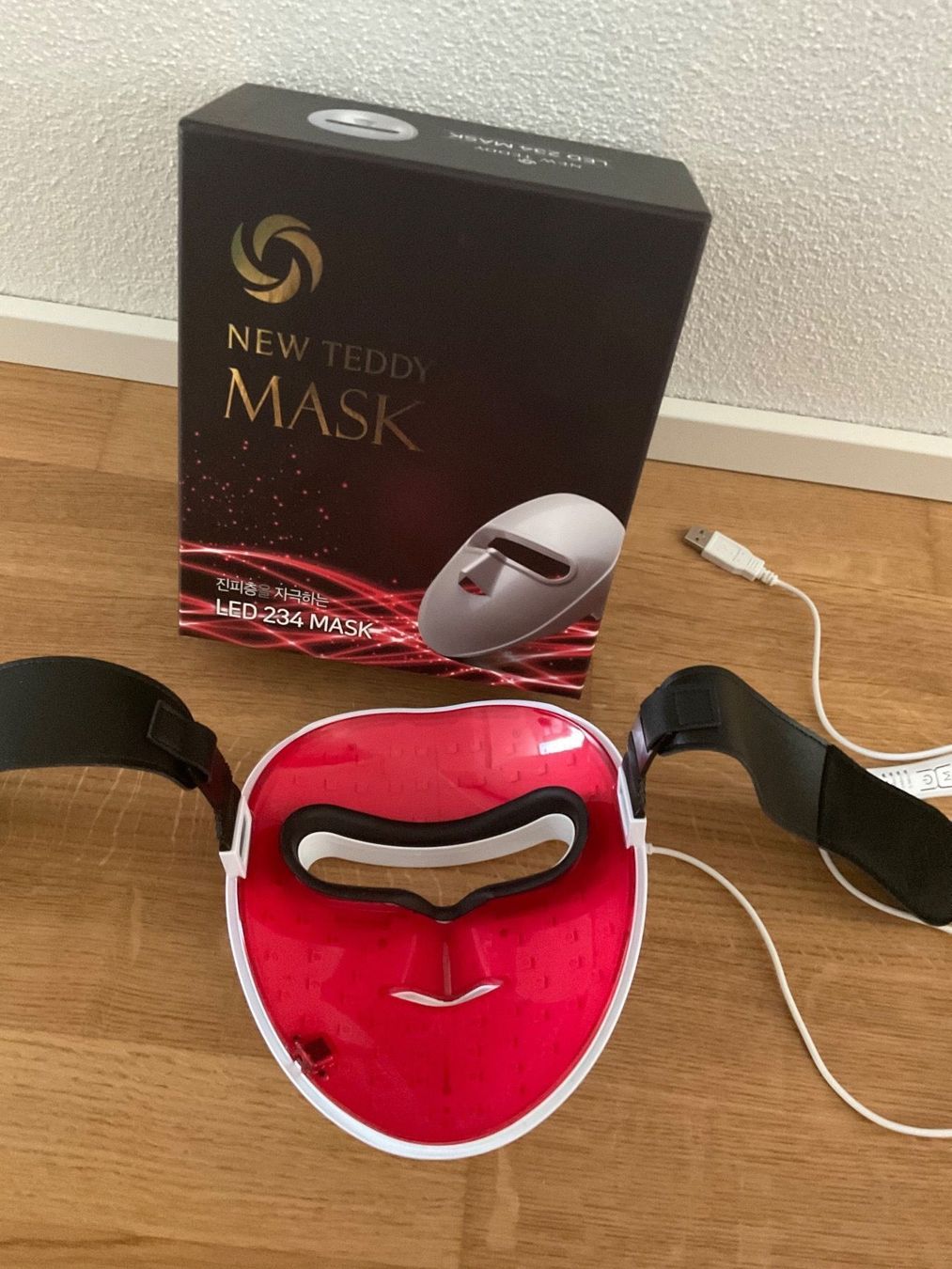 Cura del viso: Premium LED Mask (234 LEDs) – Nuovo (secondo la descrizione) da Aarau venduto da chi_qnc5 2