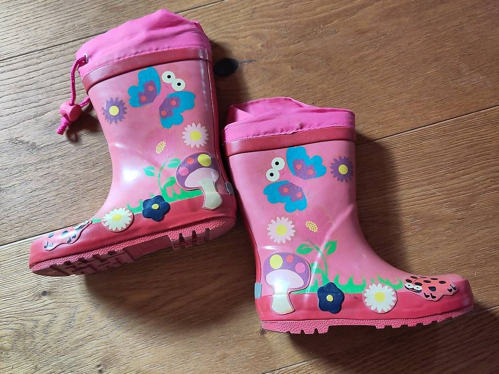 Schuhe für Mädchen: Gummistiefel Grösse 25 – Gebraucht aus Igis von Ricema