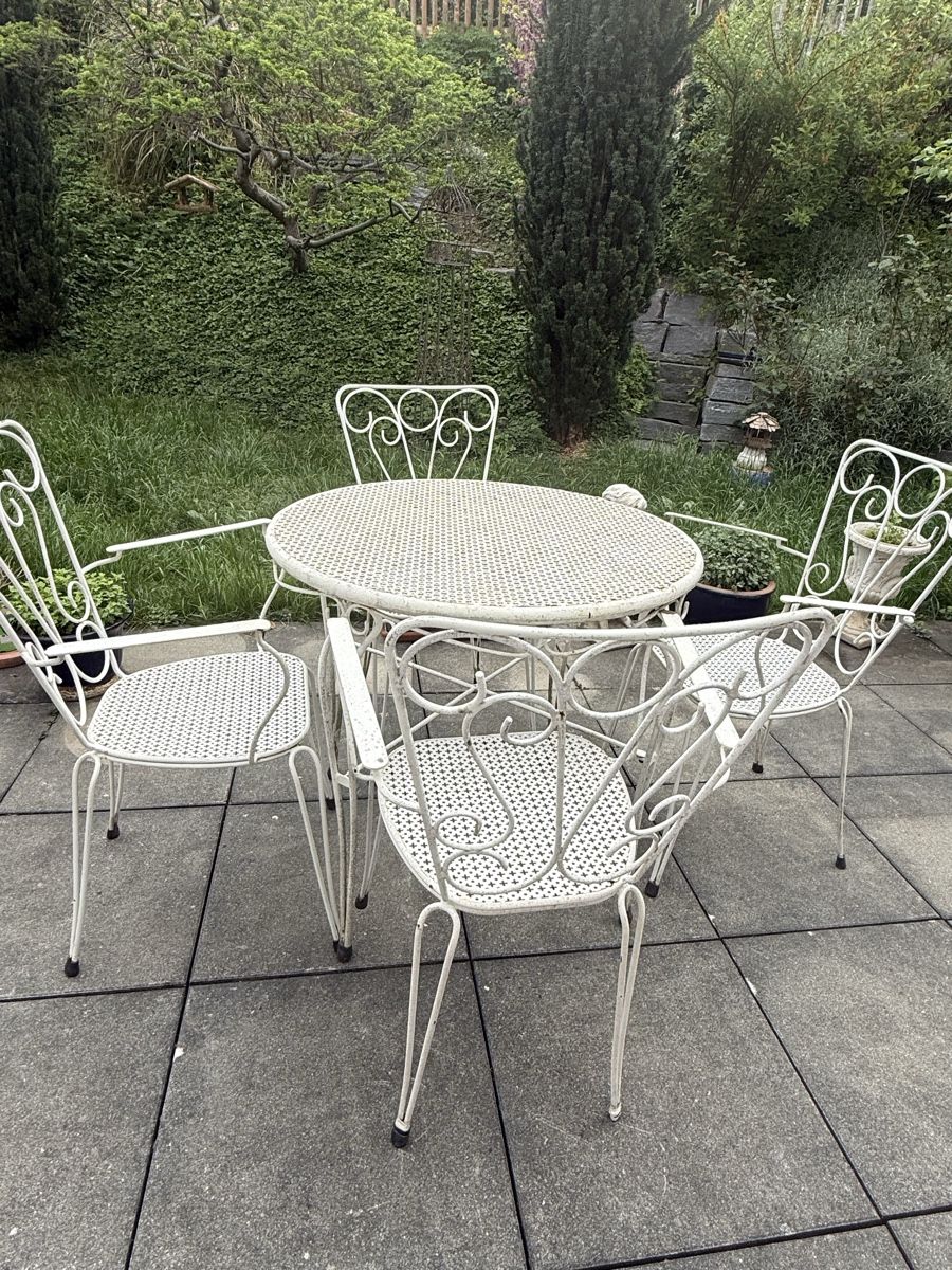 Set di tavolo e panche: Gartentisch mit 4 Stühlen – Usato da Chur venduto da pet_q7kd