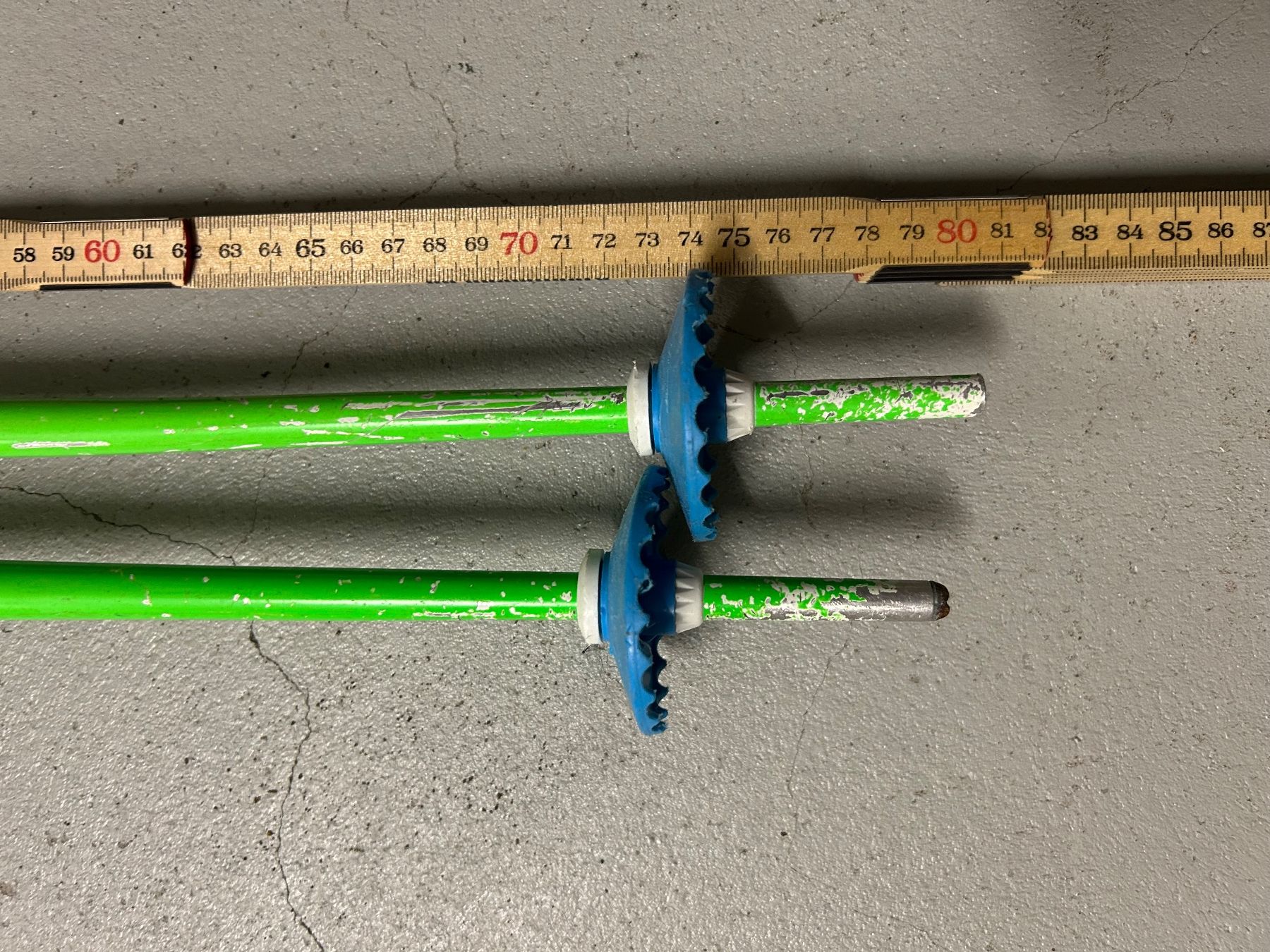 Komperdell Bâtons de ski: Kinder Skistöcke 80 cm – D'occasion à Lütisburg par Gizmo02 1