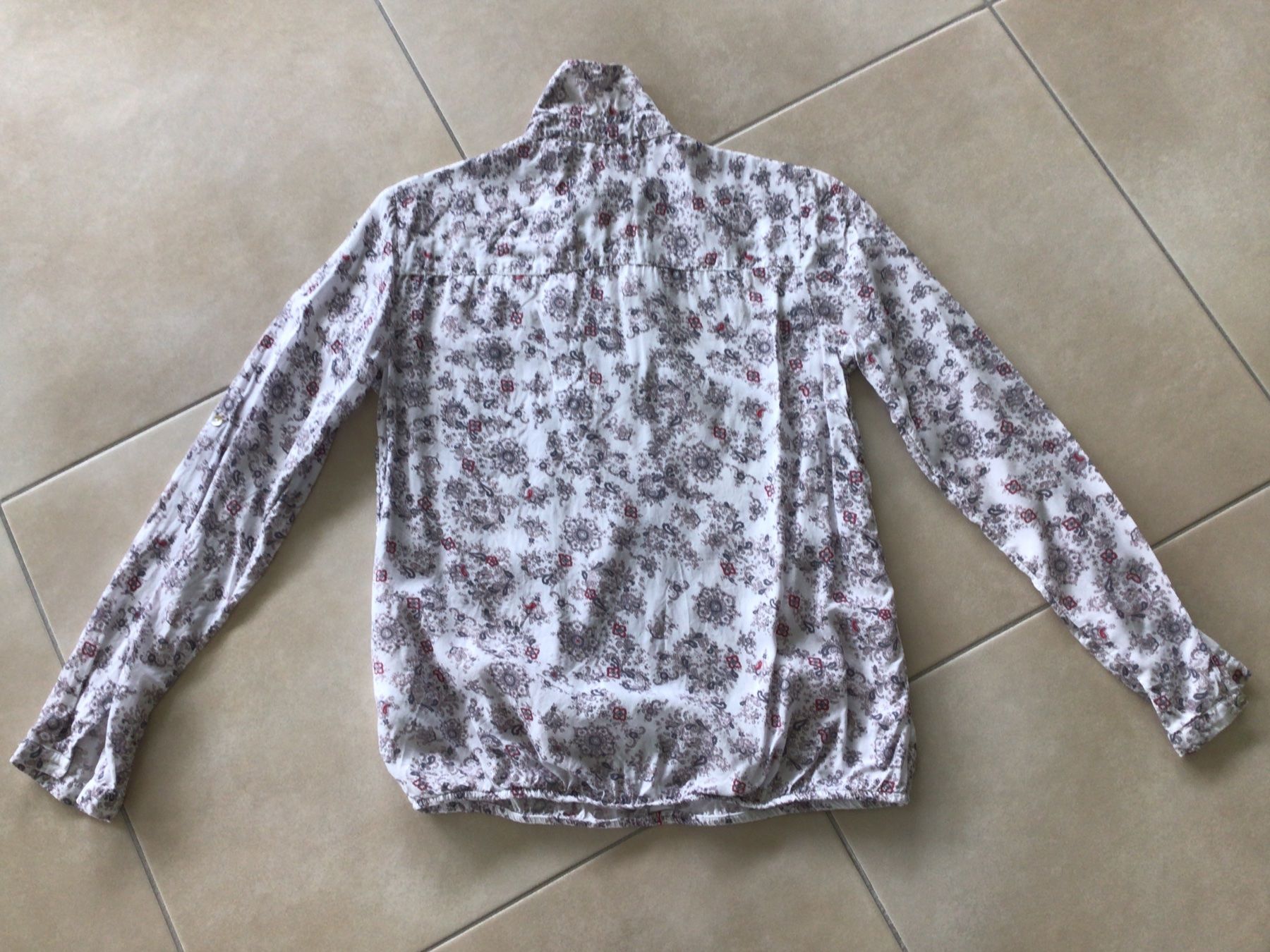Tom Tailor Camicette: Schicke Bluse mit Blumenmuster Grösse 36 von Tom Tailor – Usato da Frauenfeld venduto da Stehojen 1