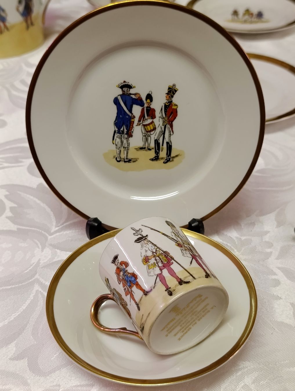 Set di piatti: Langenthal Schweiz | Collection Pochon – Nuovo (secondo la descrizione) da Zürich venduto da Brocki_ZurichZH 1
