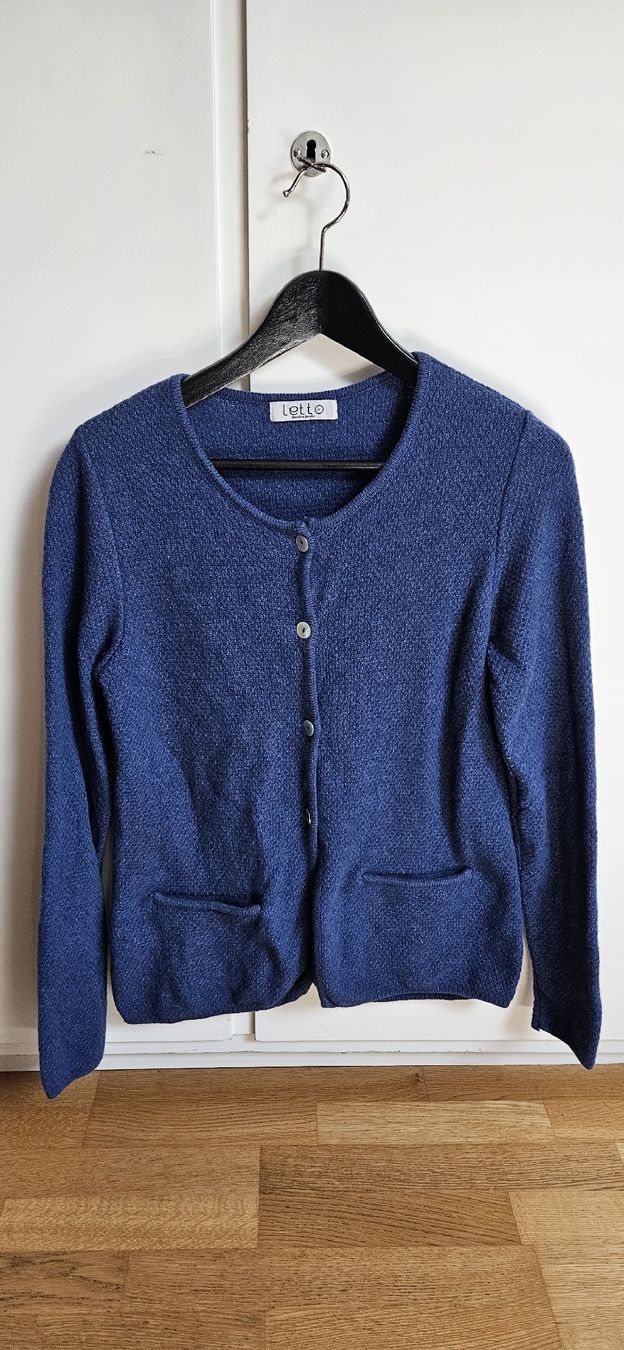 Maglioni & Felpe: Strickjacke blau, Wolle – Usato da Rombach venduto da ThriftBetter
