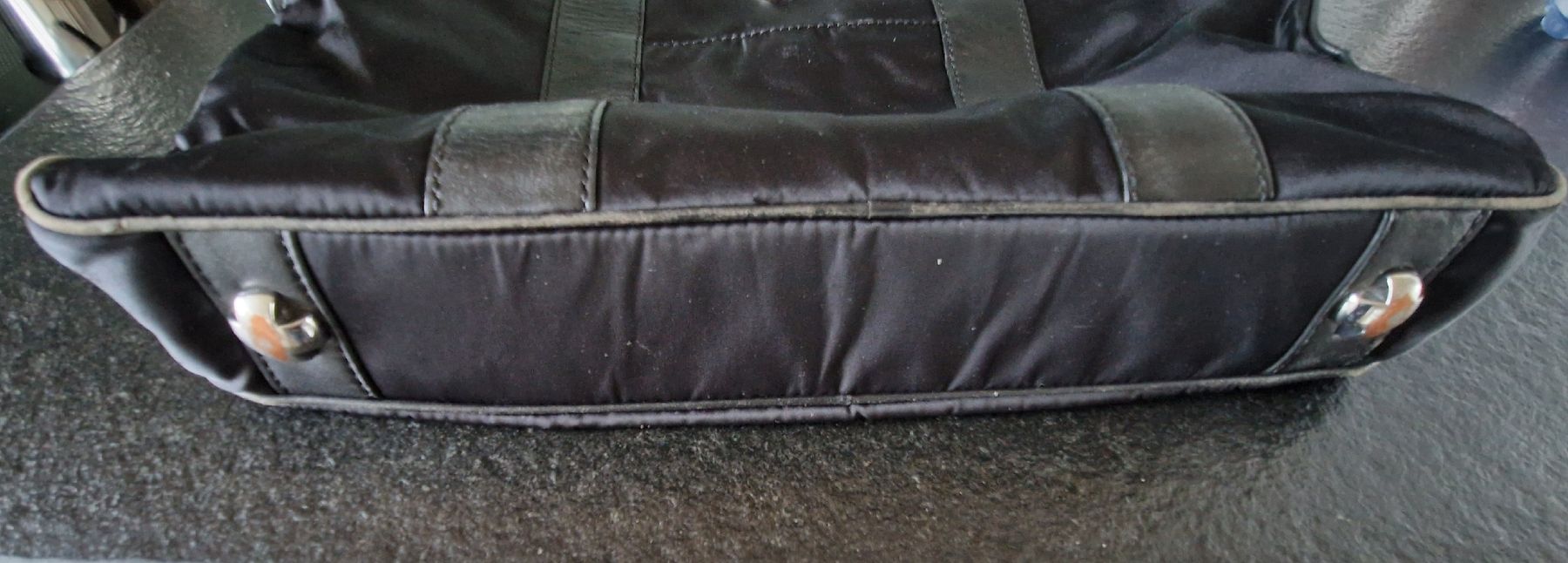 Borse da donna: Schicke Damen Handtasche / Businesstasche – Usato da Gasel venduto da sale65 2