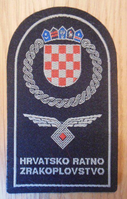 Placchette & Badge: Kroatien - Luftwaffe – Usato da Zwillikon venduto da Boban69