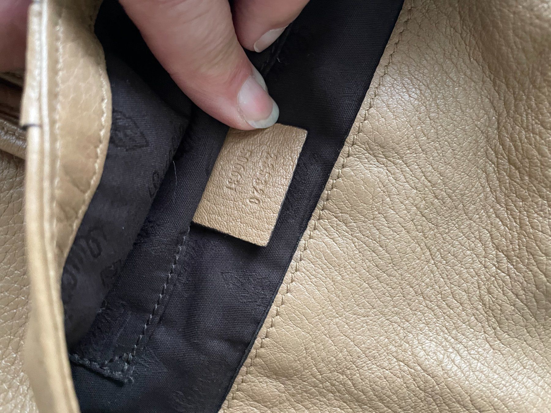 Gucci Borse da donna: Gucci Schulter-/Handtasche hellbraun – Usato da Muttenz venduto da einfach-schoen 3
