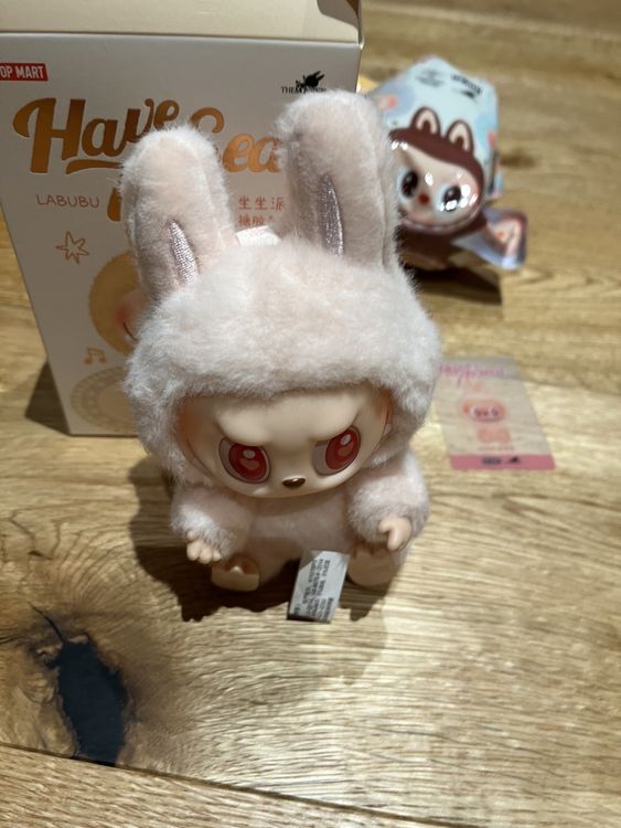 Pop Mart Statuette: Labubu The Monsters Have a Seat - Original – Nuovo (secondo la descrizione) da Wattwil venduto da Luna8