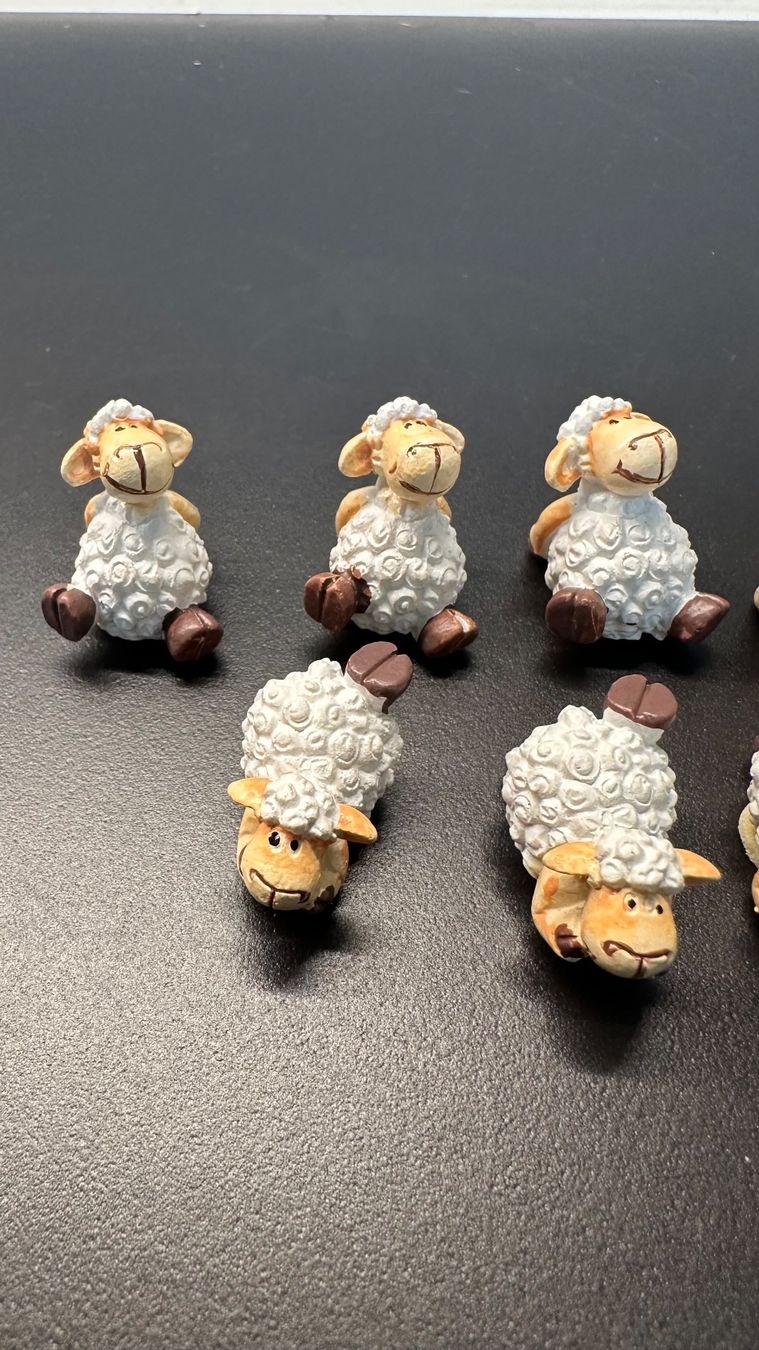 Tutte le decorazioni: 12 Mini-Schafe, Glücksbringer, Figuren, Deko – Nuovo e nell'imballaggio originale da Schönenbuch venduto da marisli80 1