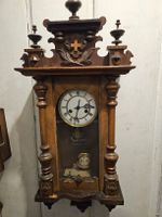 ancienne pendule murale HELVETIA