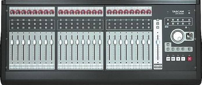 Mischpulte: Tascam US-2400, 24 Motorfader, DAW-Controller – Gebraucht aus Igis von Hideo 1