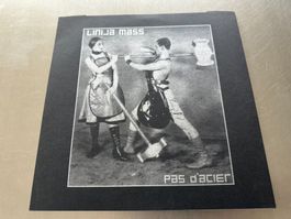 LINIJA MASS 10 PAS D'ACIER - MUSIQUE INDUSTRIELLE - MARTIAL
