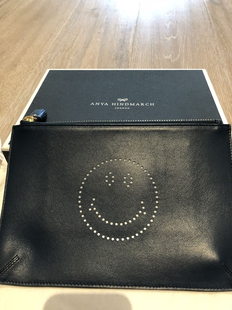 Borse da donna: Anya Hindmarch Clutch – Nuovo (secondo la descrizione) da Erlenbach ZH venduto da Sinichi