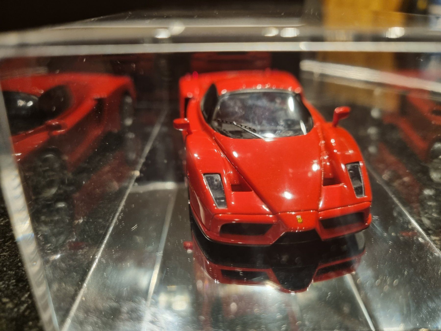 Ferrari Modellini d'auto: Ferrari Enzo – Nuovo e nell'imballaggio originale da Arni BE venduto da bomba15 1