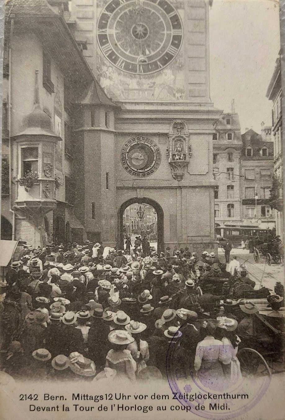 Cartoline postali: BERN - Mittags 12 Uhr vor dem Zeitglockenthurm - 1908 – Usato da Delémont venduto da Domdom1