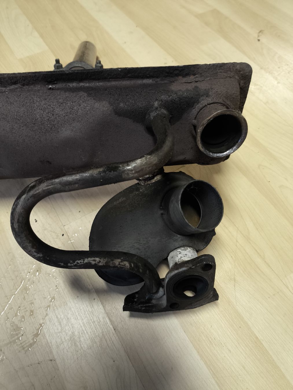 Volkswagen Sistemi di scarico: Bosal Auspuff 233-201 Typ 1  Motor, VW Käfer – Usato da Lausen venduto da Chaldrian 7