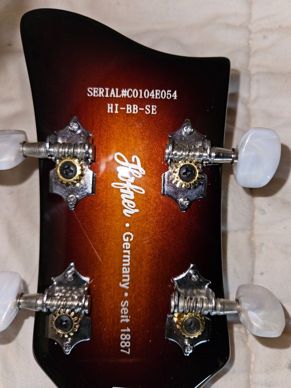 Höfner Musikinstrumente: Basse Höfner + bag – Gebraucht aus Genève von flo_9rh8 4