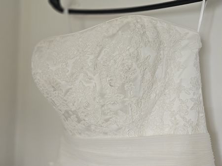 Brautkleid weiss mit Spitze und Tüll - gebraucht
