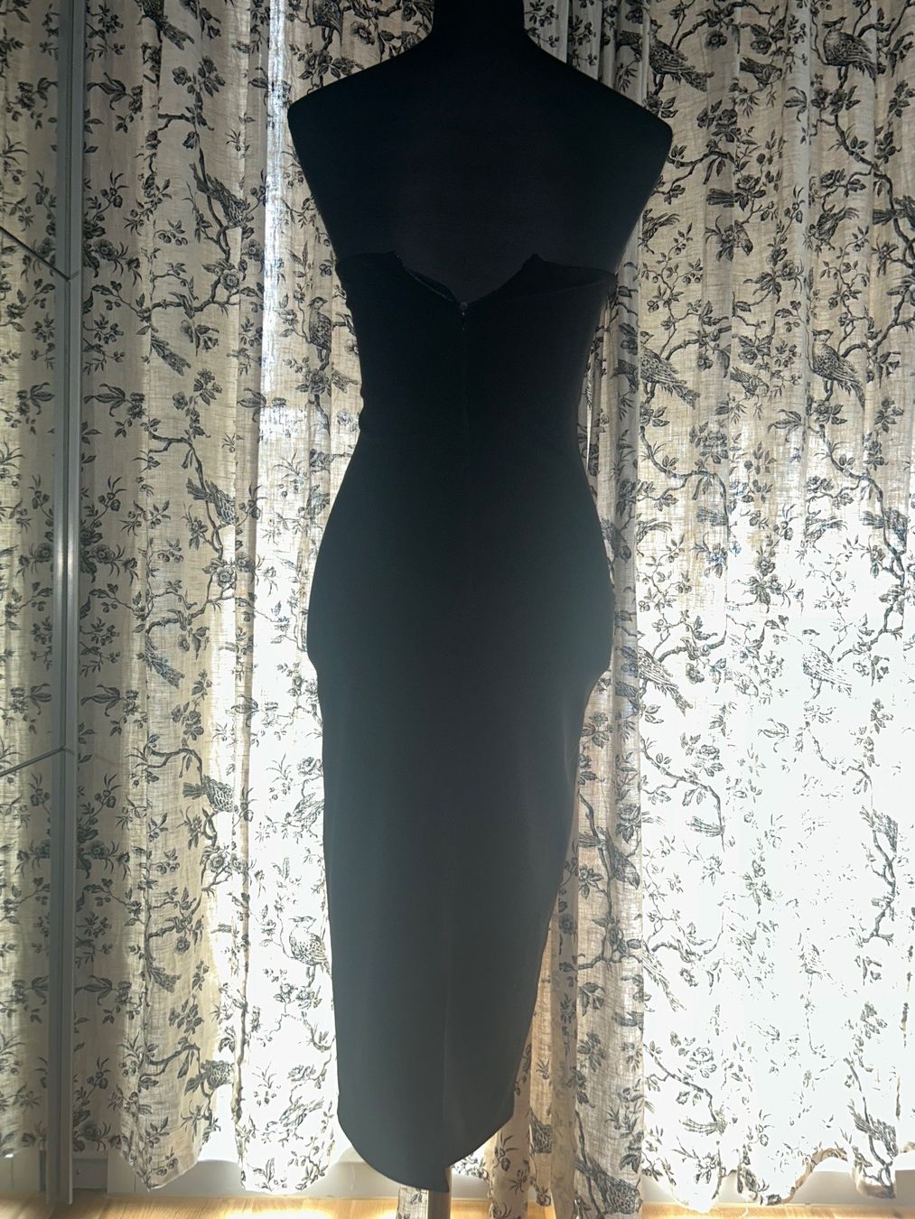 Vestiti: BUSTIERKLEID/ETUIKLEID elastisch schwarz – Usato da Luzern venduto da Suneha 2