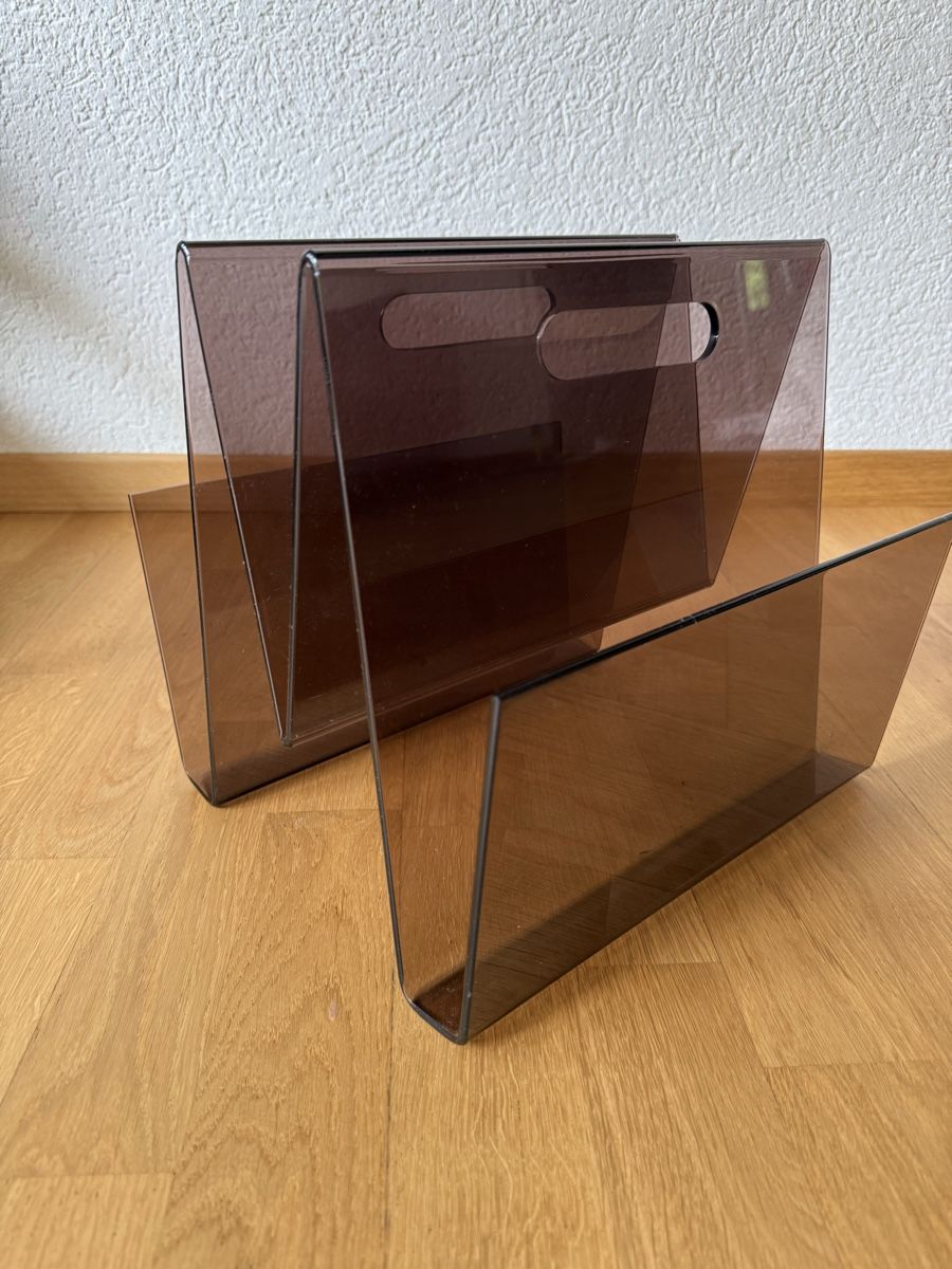 Altro per la casa: Zeitungsständer Plexi Vintage – Usato da Bern venduto da Delamer 1