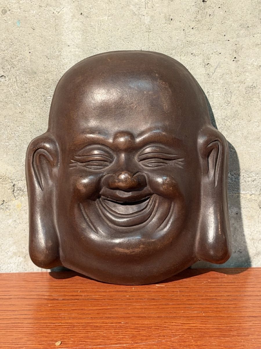 Alle Dekorationen: Vintage Laughing Buddha Mask - Wall Decor Sculpture – Gebraucht aus Lausanne von vas_mbk2