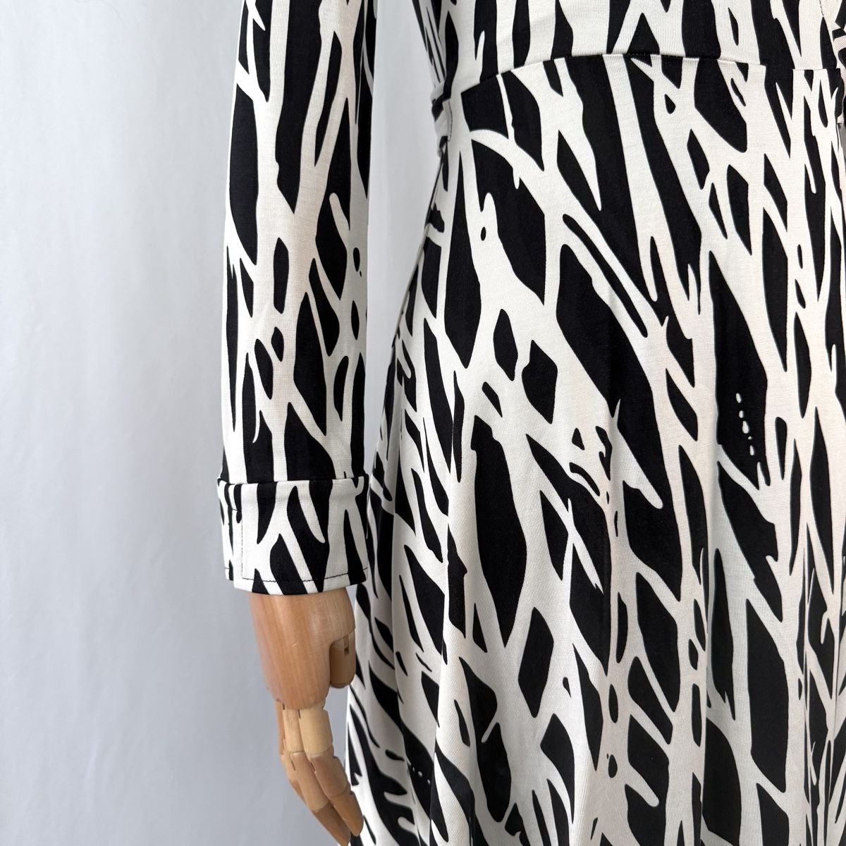 Diane von Furstenberg Vestiti: DIANE VON FURSTENBERG Silk Dress – Nuovo (secondo la descrizione) da Emmen venduto da Nightingale_2022 3