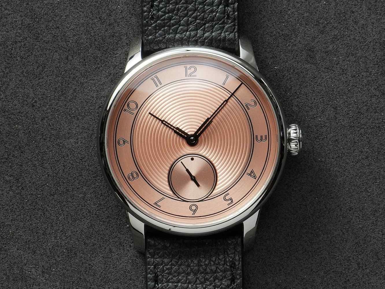 Louis Erard Orologi: Louis Erard La Petite Seconde Metropolis – Nuovo e nell'imballaggio originale da Luzern venduto da ChronoScope6004