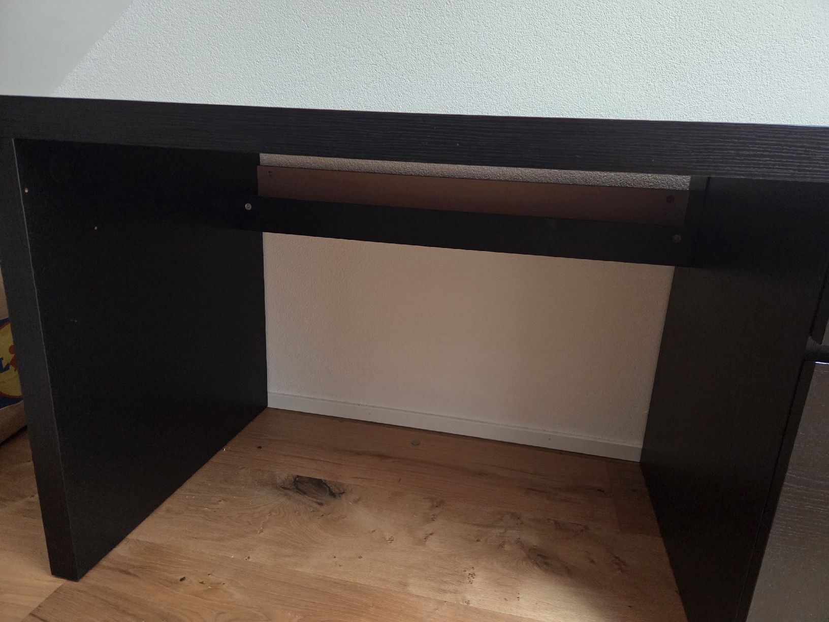 Ikea Scrivanie: Schreibtisch Ikea Malm – Usato da Lostorf venduto da Mir_gqg8 2