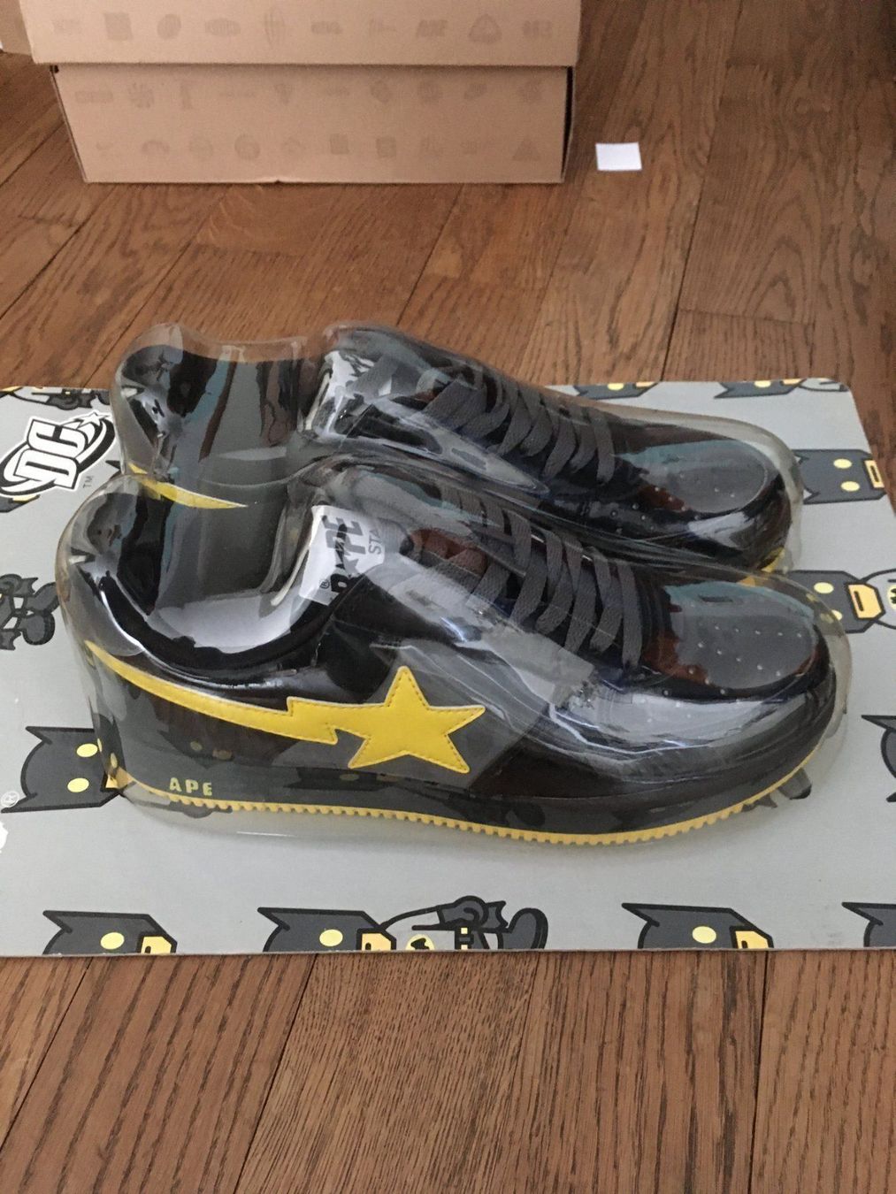 Bape Scarpe da uomo: A Bathing Ape Bapesta DC Comics Batman – Nuovo e nell'imballaggio originale da Basel venduto da cielHiro 1