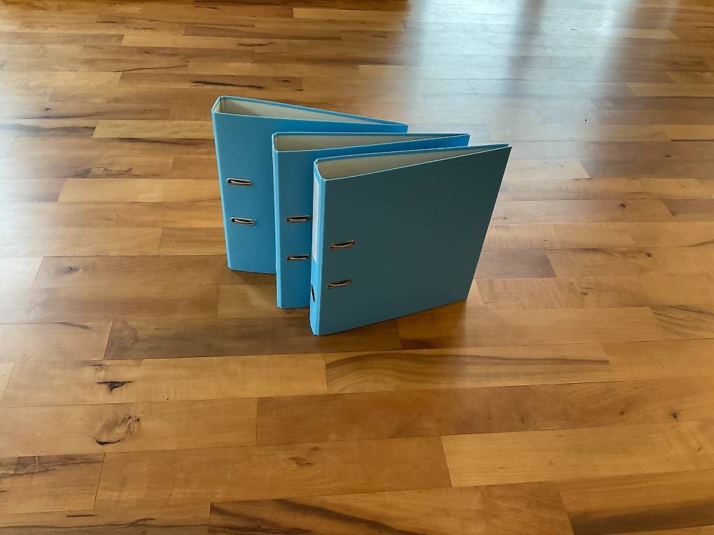 Classeurs: Neue, blaue Ordner – Neuf (Voir description) à Ellikon a d Thur par sar_l8sf