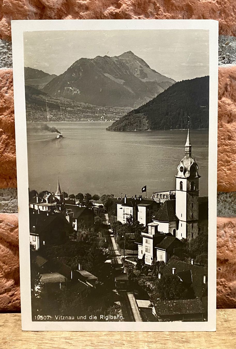 Cartoline postali: VITZNAU & die Rigibahn - Vierwaldstättersee – Usato da Root venduto da ENGLAND-TREASURES