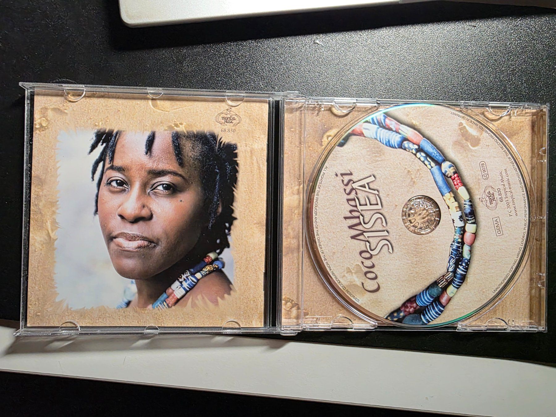 CD: CD - Coco Mbassi - SISEA - 2003 – Usato da Walterswil BE venduto da Lonitti 2