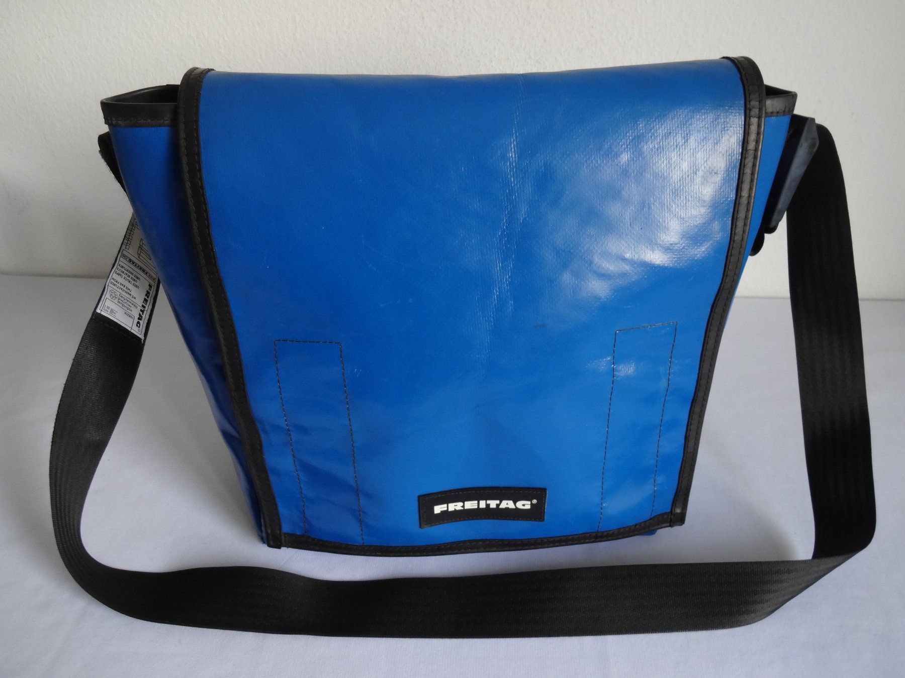Freitag Borse da donna: "" FREITAG "" Umhänge Tasche – Usato da Frauenfeld venduto da rey06