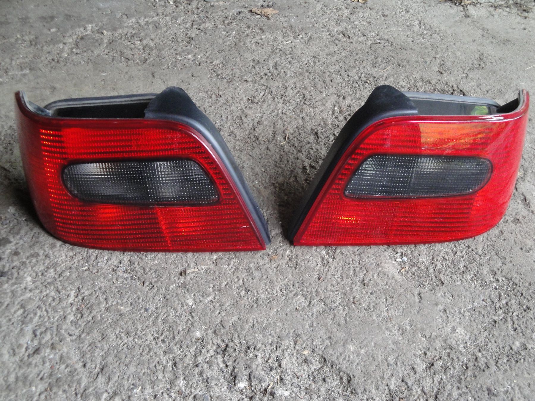 Citroën Tutti pezzi di ricambio auto: Citroen Xsara Heckleuchten – Usato da Belp venduto da Detailfreak